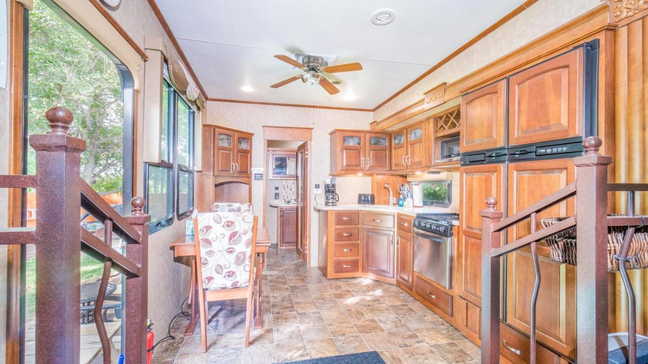 Appartement Outdoor Glamping Large 5Th Wheel Setup Ok4A à Moab Extérieur photo